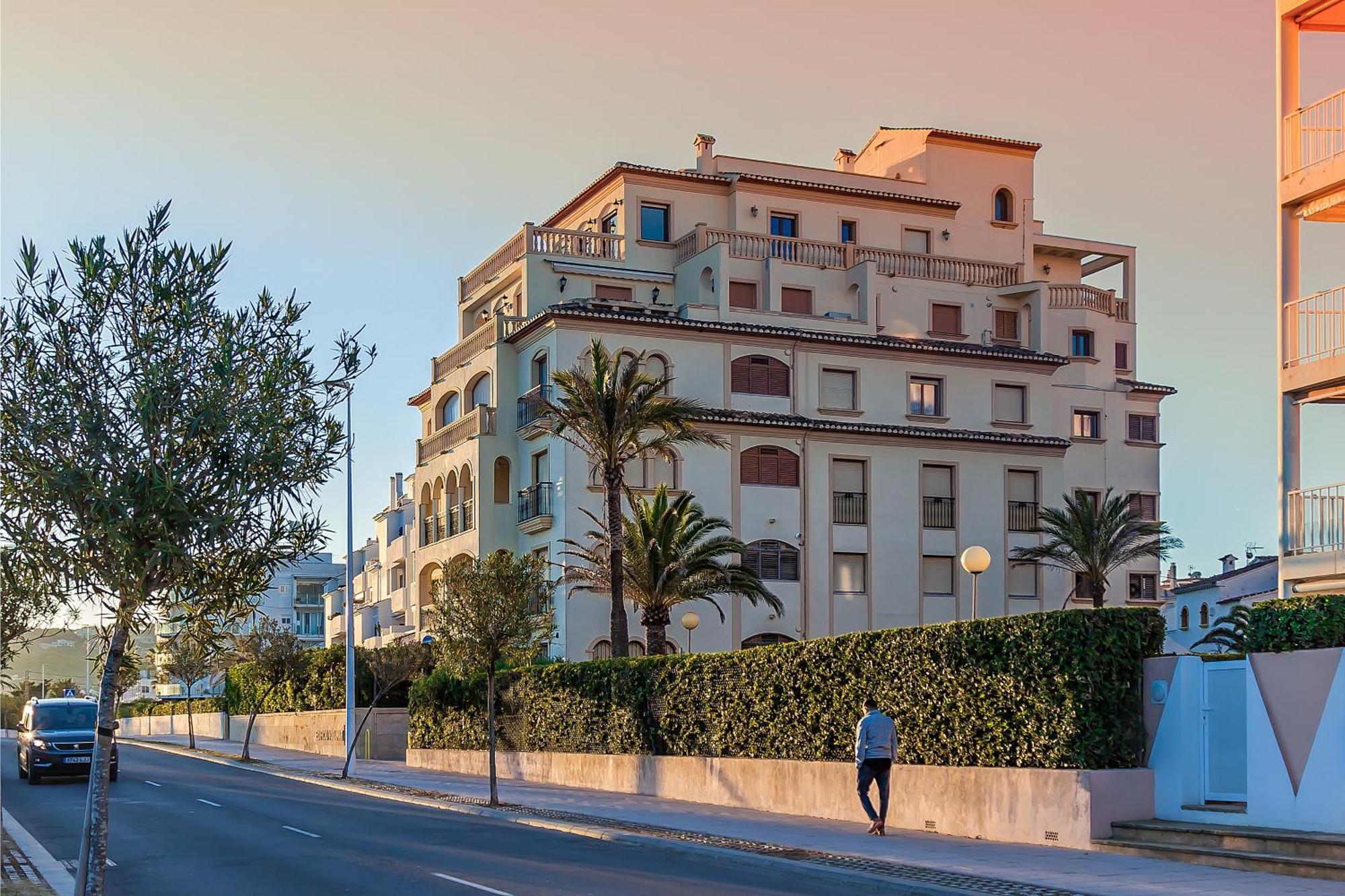 Mar-Beach Front Apartment In Jávea Eksteriør billede